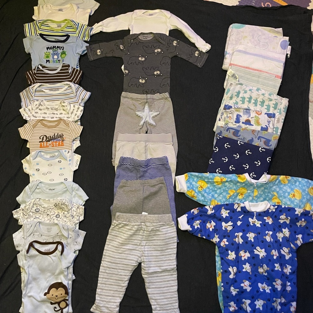 Boys clothes lot! Bundle of over 200 items, no stains, GUC. NB-9 month clothes - Picture 4 of 12
